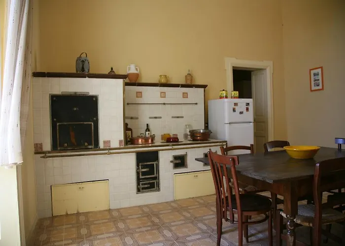 Monticelli Alojamento de Acomodação e Pequeno-almoço Nociglia