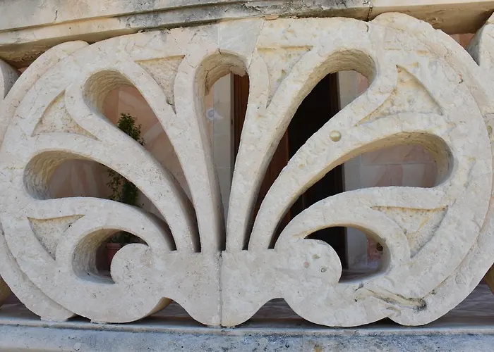 Monticelli *
